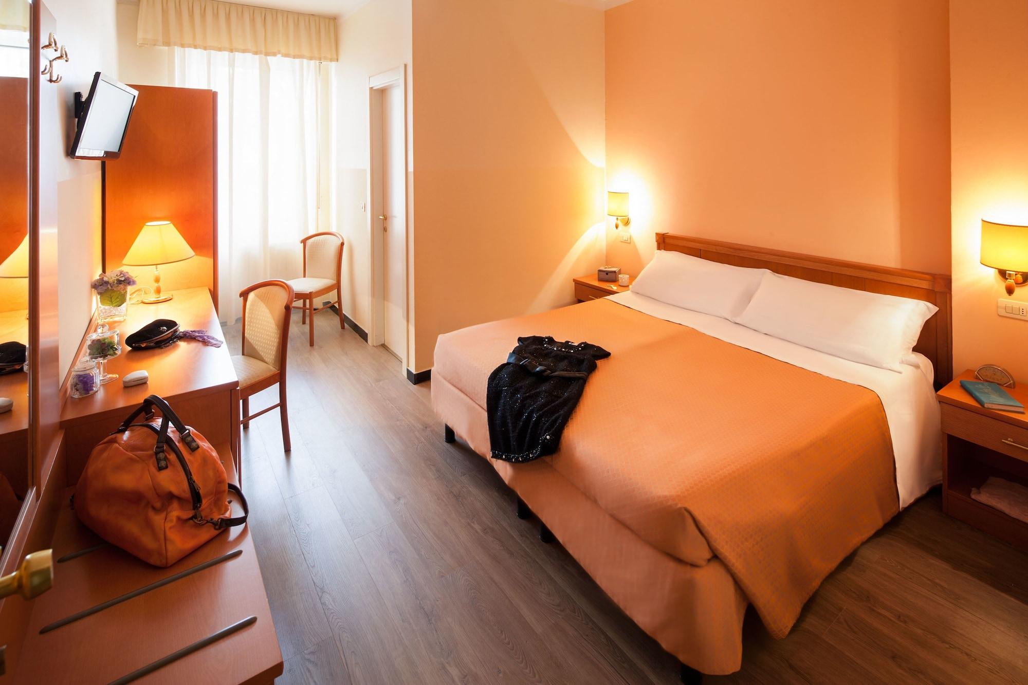 Hotel Curtis Centrale Alassio Ngoại thất bức ảnh
