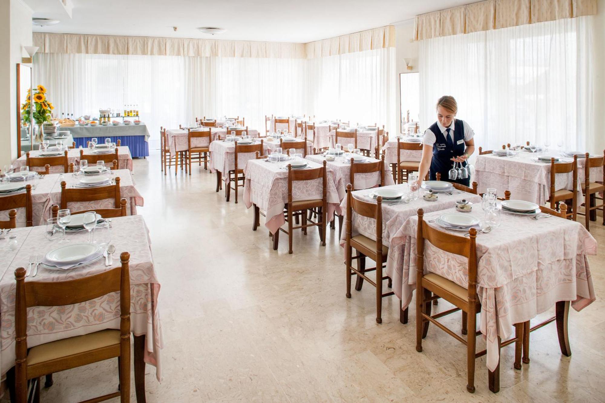 Hotel Curtis Centrale Alassio Ngoại thất bức ảnh