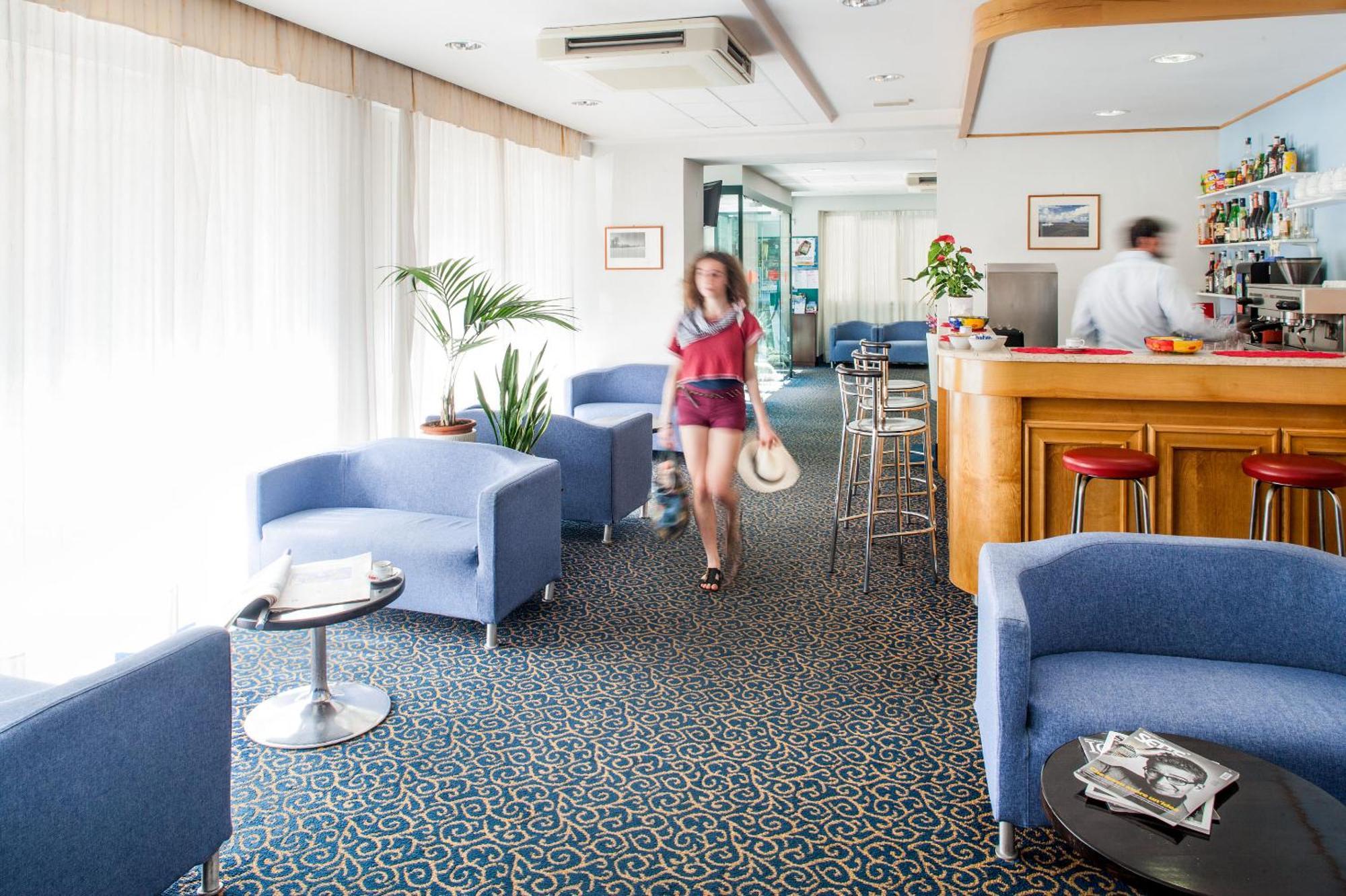 Hotel Curtis Centrale Alassio Ngoại thất bức ảnh