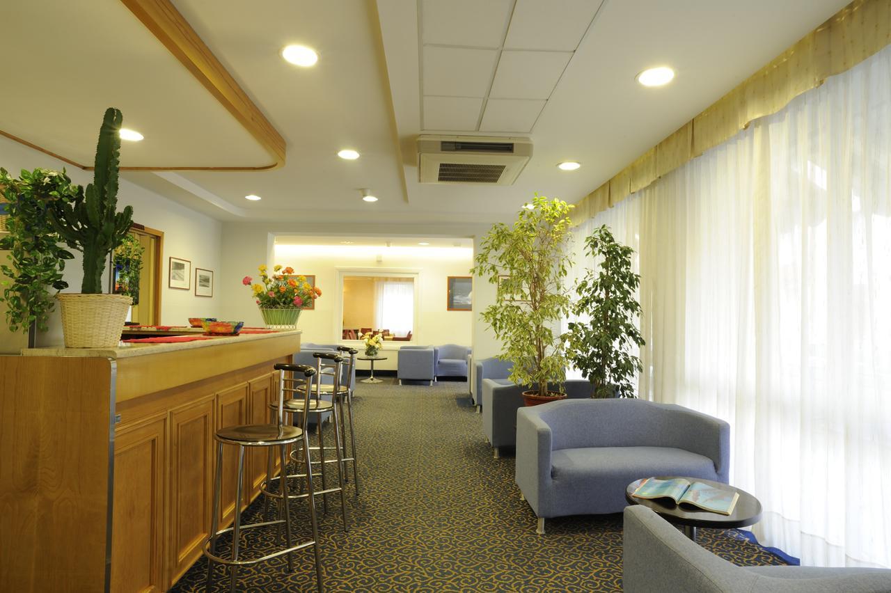 Hotel Curtis Centrale Alassio Ngoại thất bức ảnh